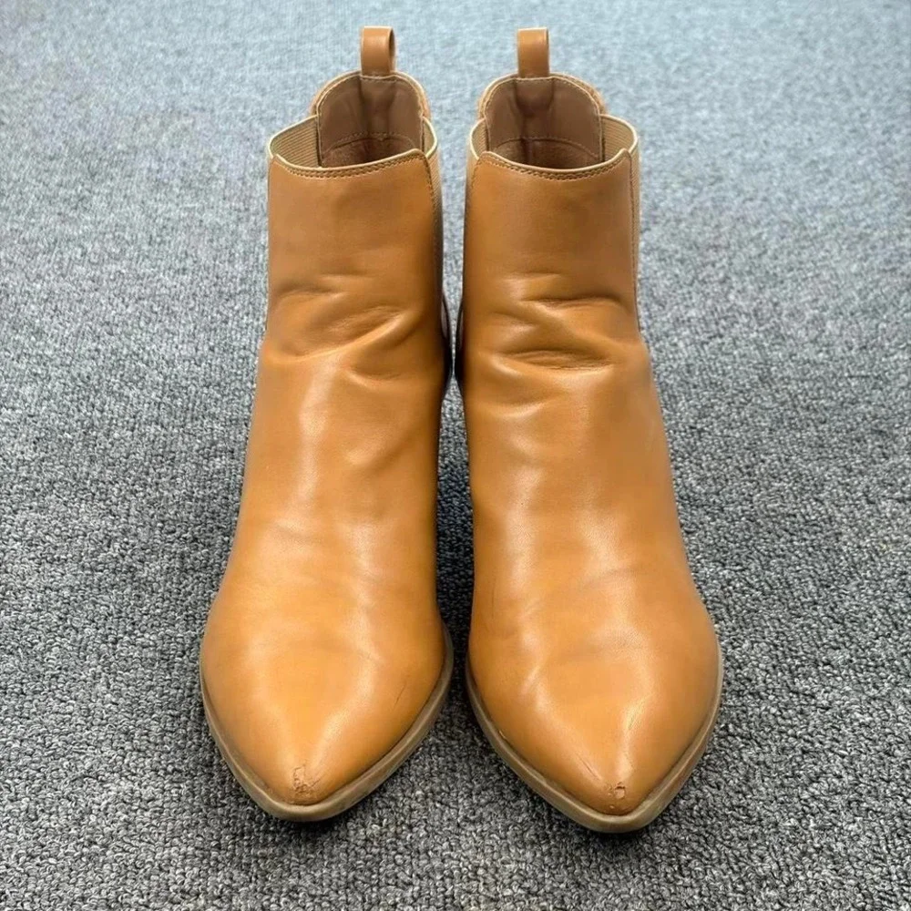 Universal Threads Tan Pointed‎ Toe Western Ankle Boots Women's Size 11